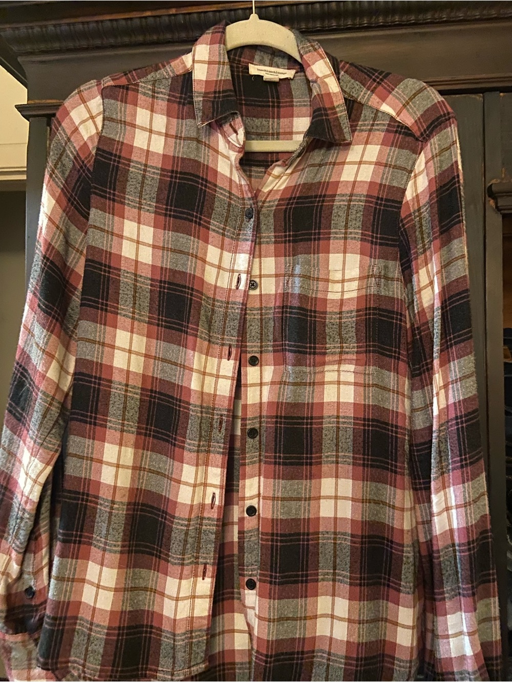 beachlunchlounge Plaid Button-Down Shirt in Burgundy, Black, Cream